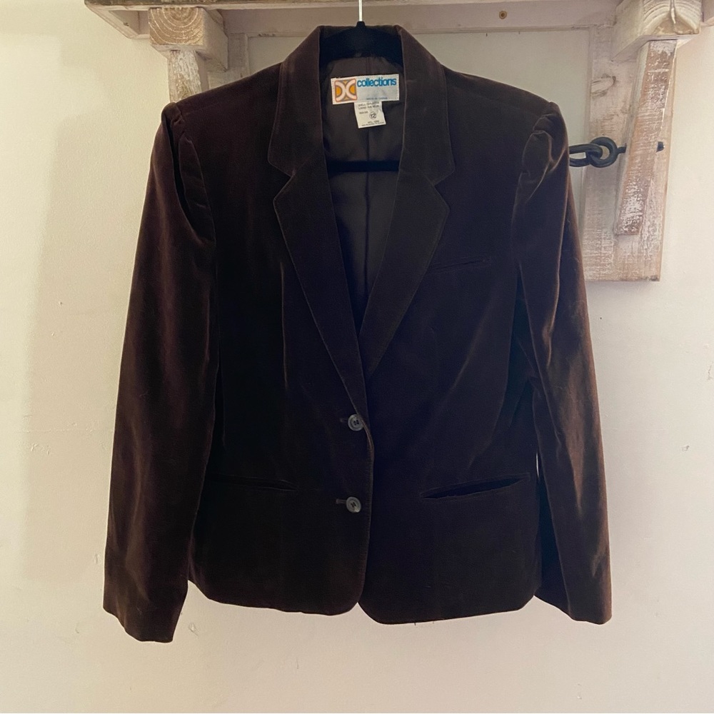 Vintage 1970s chocolate brown velvet blazer